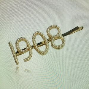 1908 Gold Hair Pin